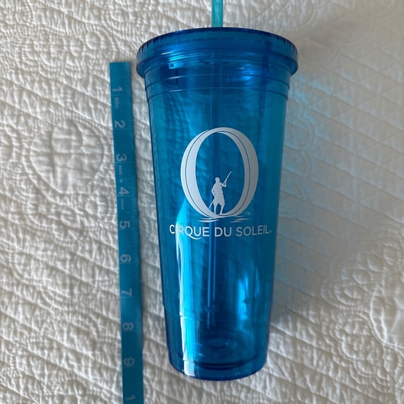 Cirque du Soleil "O" Large Reusable Cup Tumbler with Straw Bellagio Las Vegas - Picture 9 of 10